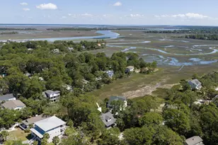 703 Seahorse Rd, Ladys Island, SC 29920 - Photo 43