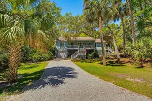 703 Seahorse Rd, Ladys Island, SC 29920 - Photo 1