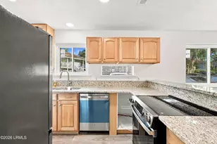 201 Battery Ln, Port Royal, SC 29902 - Photo 9
