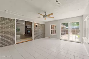 22 Chesterfield Dr, Beaufort, SC 29906 - Photo 9