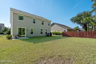 3674 Oyster Bluff Dr, Beaufort, SC 29907 - Photo 3