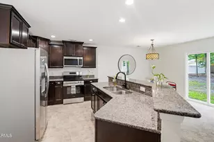 51 Mary Elizabeth Dr, Beaufort, SC 29907 - Photo 3