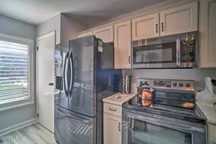 3 Cedar Reef Dr, Harbor Island, SC 29920 - Photo 7