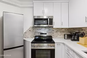10 Lemoyne Ave, Hilton Head, SC 29928 - Photo 7