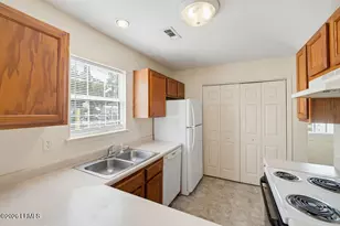 102 Tamara Ln, Port Royal, SC 29935 - Photo 7