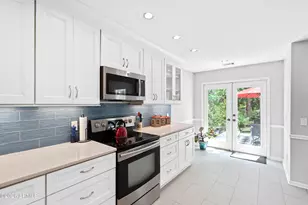 60 Thomas Sumter St, Beaufort, SC 29907 - Photo 17