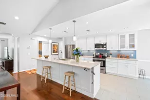 60 Thomas Sumter St, Beaufort, SC 29907 - Photo 9