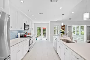 60 Thomas Sumter St, Beaufort, SC 29907 - Photo 11