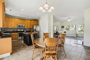 54 Tuscarora Ave, Beaufort, SC 29907 - Photo 5