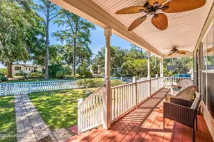 2101 Wilson Dr, Beaufort, SC 29902 - Photo 3