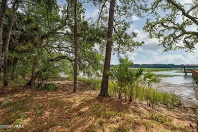 285 De La Gaye Point, Beaufort, SC 29902 - Photo 3