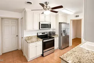 3000 Dogwood St, Beaufort, SC 29906 - Photo 5