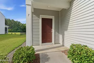 7 Woodland Ct, Bluffton, SC 29910 - Photo 3