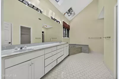 10 Robbers Row, Hilton Head, SC 29928 - Photo 37