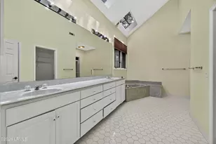 10 Robbers Row, Hilton Head, SC 29928 - Photo 37