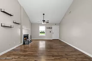 500 Cedar Grove Cir, Beaufort, SC 29902 - Photo 9