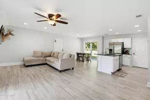 1993 Colonial Ave, Beaufort, SC 29906 - Photo 3