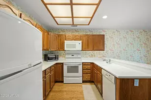 635 S Reeve Rd, Saint Helena Island, SC 29920 - Photo 17