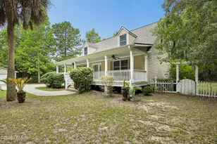 815 Sams Point Rd, Beaufort, SC 29907 - Photo 3