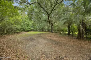 815 Sams Point Rd, Beaufort, SC 29907 - Photo 33