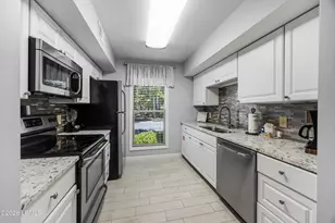 12 Valencia Rd, Hilton Head, SC 29928 - Photo 13