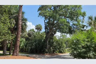 387 Tarpon Boulevard, Ladys Island, SC 29920 - Photo 1