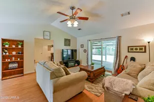 33 Star Magnolia Dr, Beaufort, SC 29907 - Photo 9