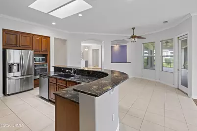 116 Lake Somerset Circle, Bluffton, SC 29909 - Photo 23