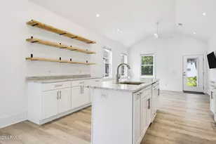 2015 Lafayette St, Beaufort, SC 29902 - Photo 9