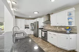 821 Bonito Dr, Ladys Island, SC 29920 - Photo 17