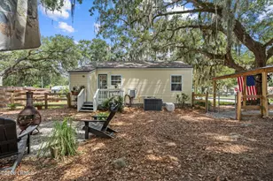 1102 Lafayette St, Beaufort, SC 29902 - Photo 27