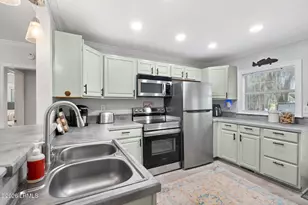 1102 Lafayette St, Beaufort, SC 29902 - Photo 13