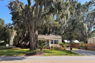 1102 Lafayette St, Beaufort, SC 29902 - Photo 3