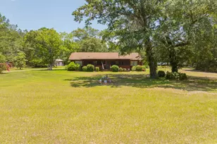 3958 Pineland Rd, Varnville, SC 29944 - Photo 5