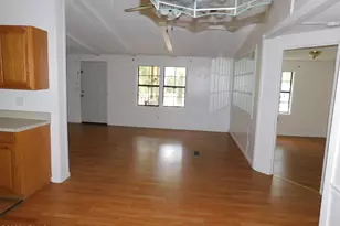 911 Grant St, Beaufort, SC 29906 - Photo 17