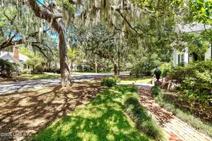 2102 North St, Beaufort, SC 29902 - Photo 3
