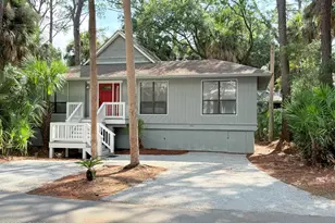 845 Water Oak Ct, Ladys Island, SC 29920 - Photo 1