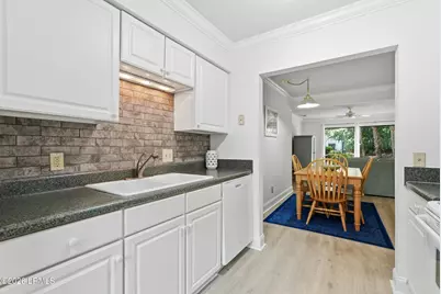 25 Deallyon Avenue #145, Hilton Head Island, SC 29928 - Photo 7