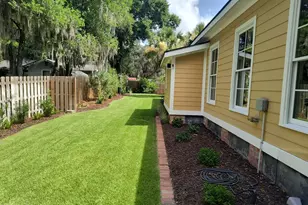 1111 Washington St, Beaufort, SC 29902 - Photo 3