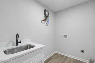 1803 5th St, Beaufort, SC 29902 - Photo 17