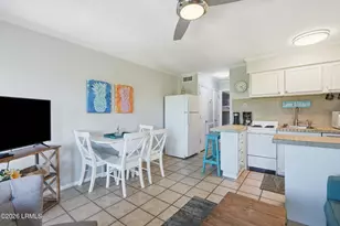 40 Folly Field Rd, Hilton Head Island, SC 29928 - Photo 5