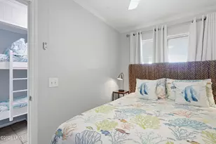 40 Folly Field Rd, Hilton Head Island, SC 29928 - Photo 17