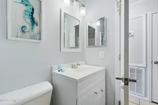 40 Folly Field Rd, Hilton Head Island, SC 29928 - Photo 19