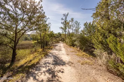 230 Old Plantation Drive W, Beaufort, SC 29907 - Photo 15
