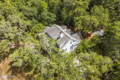 229 De La Gaye Point, Beaufort, SC 29902 - Photo 3