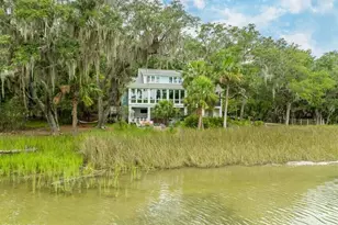 229 De La Gaye Point, Beaufort, SC 29902 - Photo 1