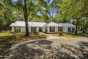 8 Gator Ln, Beaufort, SC 29907 - Photo 3