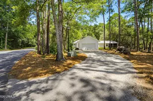 8 Gator Ln, Beaufort, SC 29907 - Photo 9