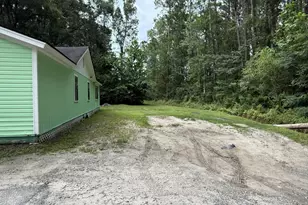 13 Glover St, Hardeeville, SC 29927 - Photo 3