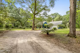 36 Sea Gull Dr, Beaufort, SC 29907 - Photo 3